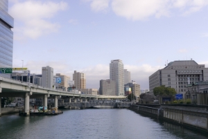 八尾市小畑町三丁目の土地と快適タウン情報